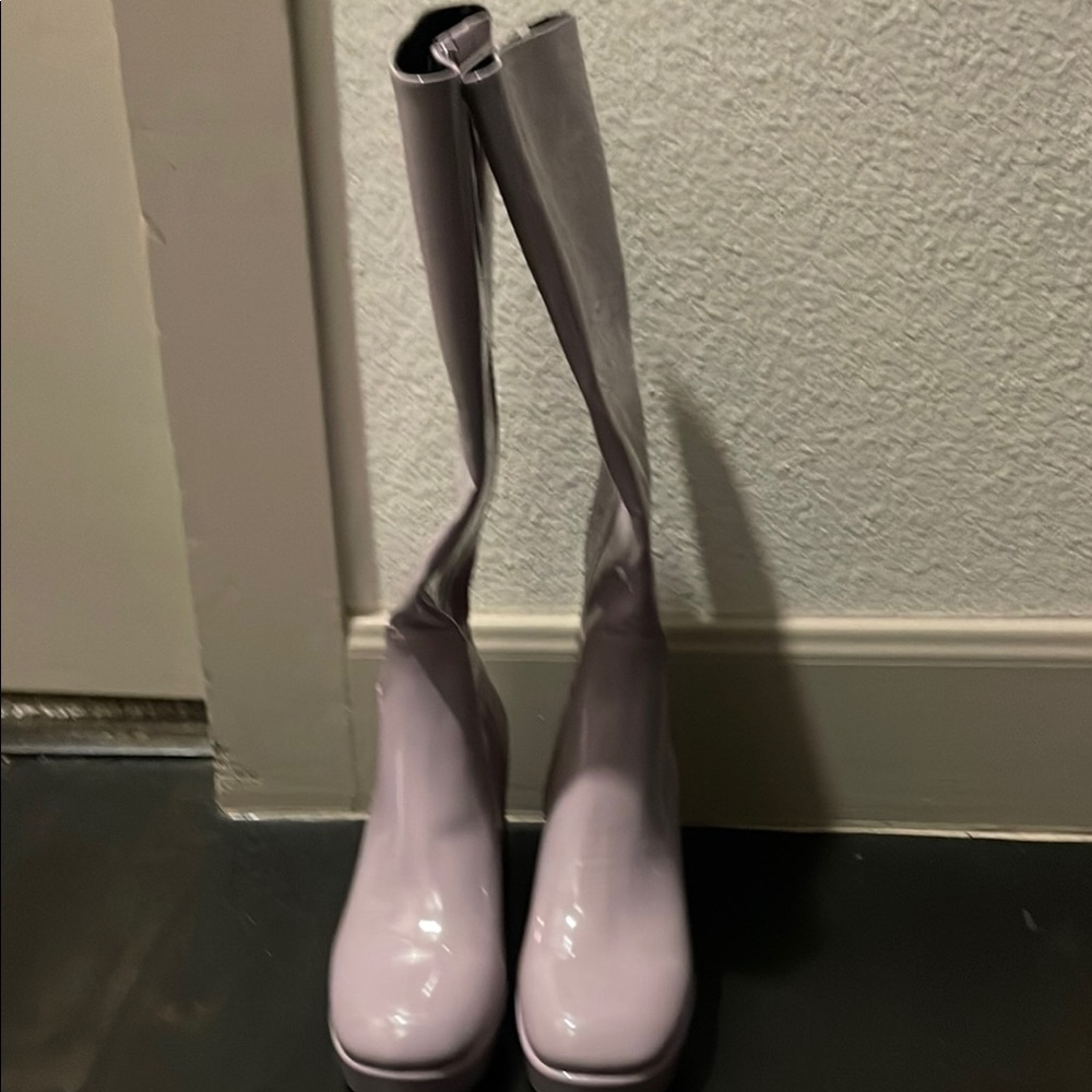 Charles & Keith Lavender Platform Shoes with Smooth Finish and Rounded Toe